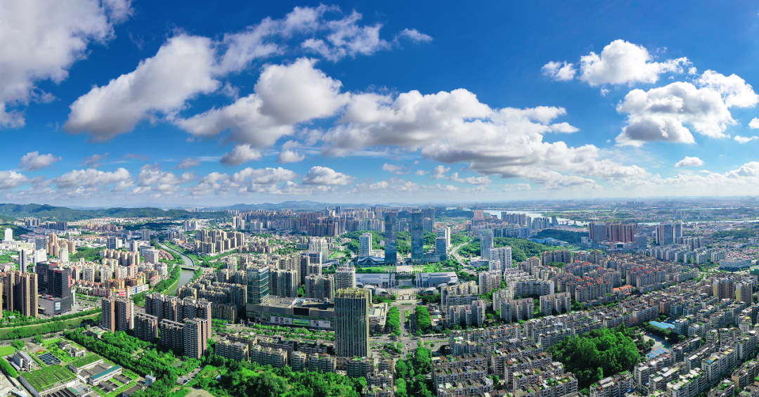 市委常委会召开扩大会议 听取...