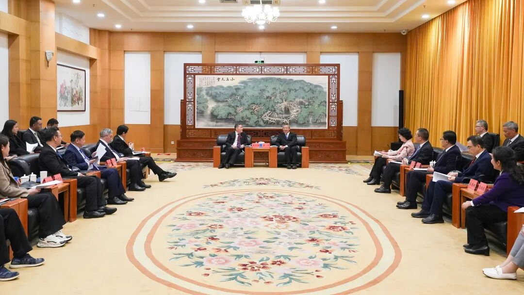 陈杰吴晓晖张磊郑泽晖会见澳门江门历届政协委员联谊会参访团